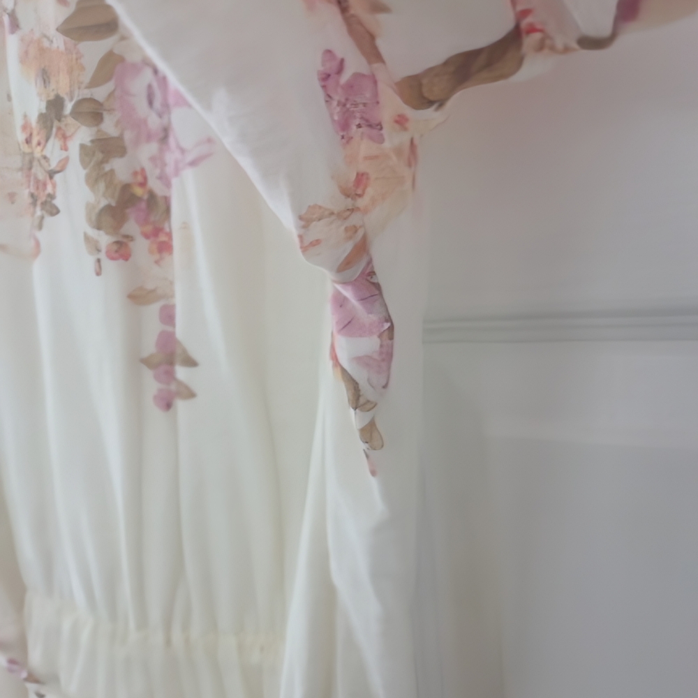 Floral Cream Dress - Ever New - Picture 4 of 11